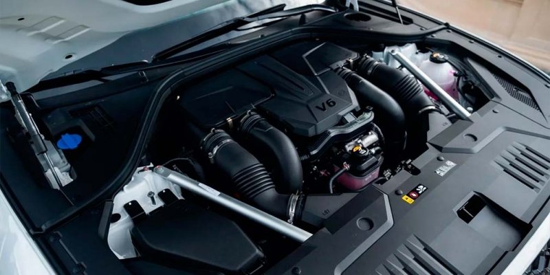 
            Хозяин дома. Тест-драйв Genesis G70 и GV70
        