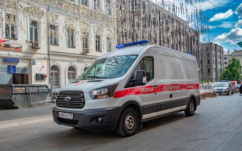 
            «Средние пальцы вижу регулярно». Водители «скорых» — об автомобилистах
        