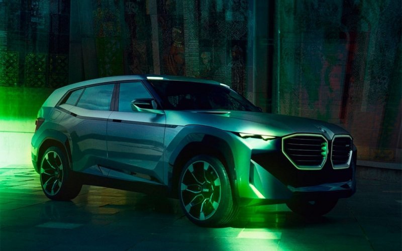 
            BMW показала 750-сильного конкурента Lamborghini Urus
        