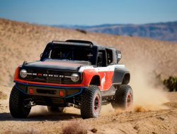 Внедорожник Ford Bronco получил гоночную версию. Видео