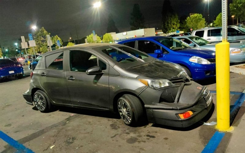 
            В Калифорнии заметили очень странный Toyota Yaris. Фото
        