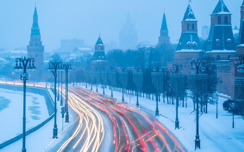 
            В Москве — метель. Пробки 10 баллов, много аварий, гололед
        
