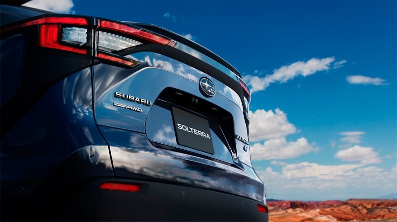 
            Subaru представила новый кроссовер Solterra
        