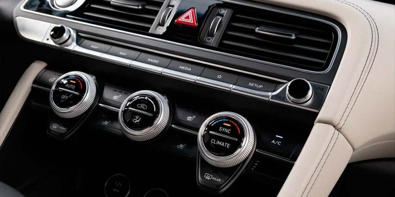 
            Хозяин дома. Тест-драйв Genesis G70 и GV70
        