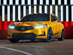 Acura показала возрожденную Integra c «механикой»
