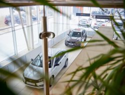 АвтоВАЗ опять повысит цены на автомобили. В седьмой раз за год