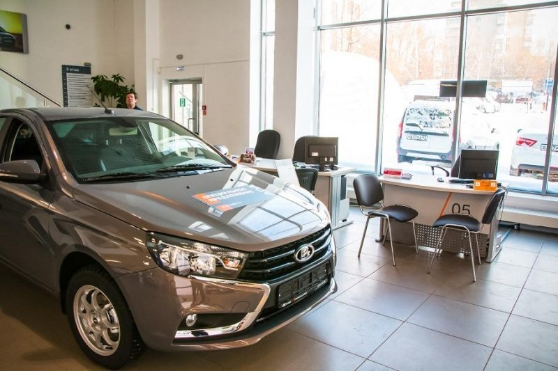 АвтоВАЗ позволит клиентам отказаться от «допов» при покупке Lada