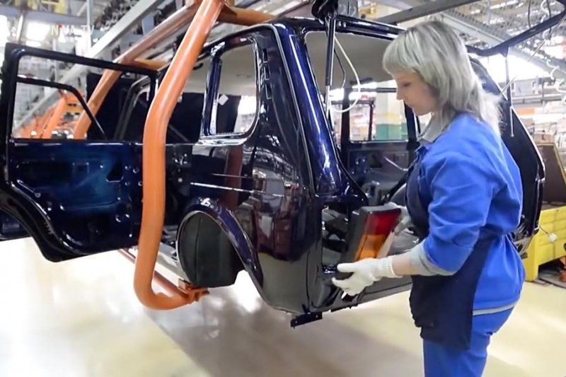 АвтоВАЗ продлил жизнь пятидверной Lada Niva