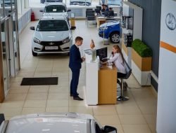 «АвтоВАЗ» рассказал, насколько подорожали новые Lada за текущий год