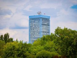 АвтоВАЗ вновь остановит производство