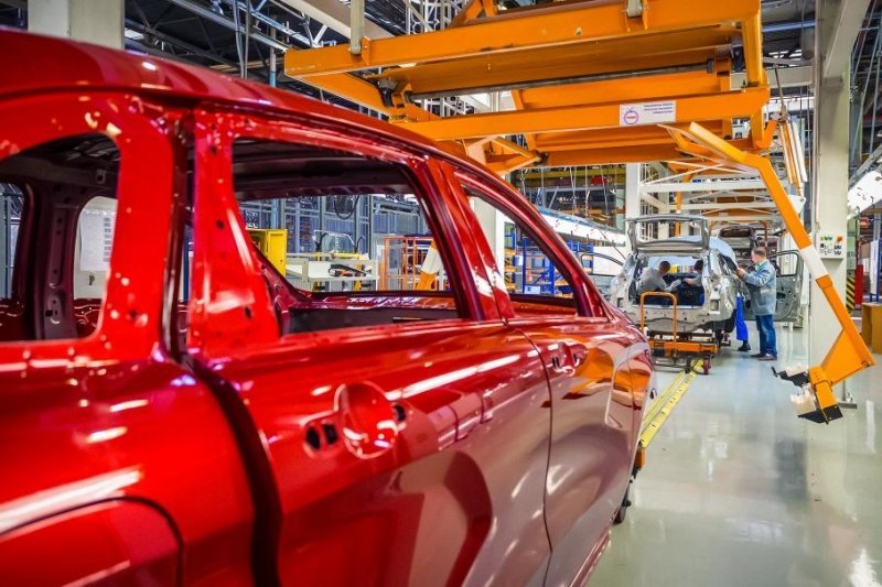 АвтоВАЗ возобновил сборку: за сутки завод выпустит 670 автомобилей на платформе B0