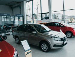 АвтоВАЗ дал советы, как купить Lada без «допов»