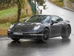 Safari-версия Porsche 911 для бездорожья: новые фото