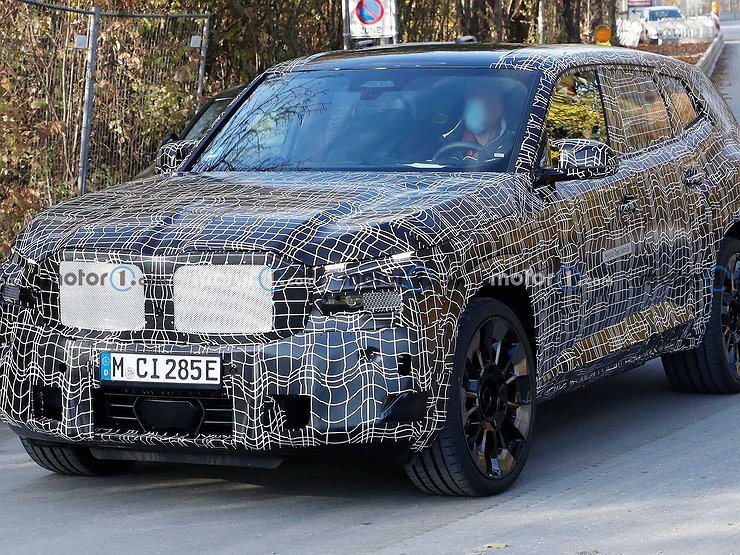 Баварцы готовят к премьере новейший кроссовер BMW X8