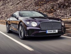 Bentley «затемнила» роскошный Continental GT Mulliner