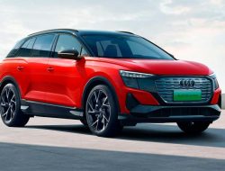 Audi выпустила семиместный кроссовер Q5 e-tron