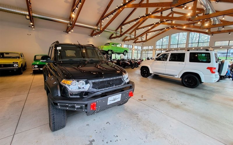 
            Реакция американцев на UAZ Patriot: «Суров, как русский танк!»
        