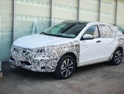 Дилеры Lada начинают подготовку к продажам обновленной Vesta