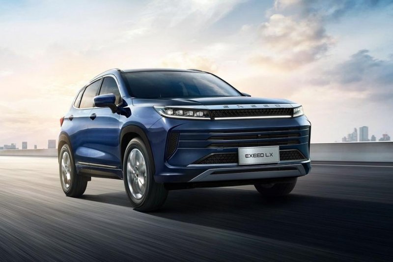 До России доберется третий премиальный кроссовер Chery. И вот когда