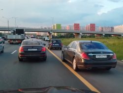 «Культура вождения, как в джунглях». Как оправдываются обочечники