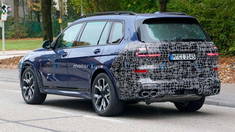 
            Alpina обновит 621-сильную версию кроссовера BMW X7
        