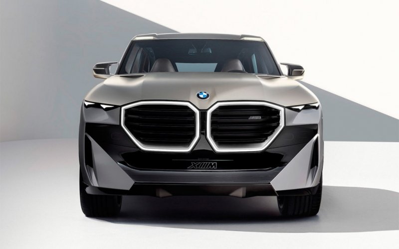 
            BMW показала 750-сильного конкурента Lamborghini Urus
        