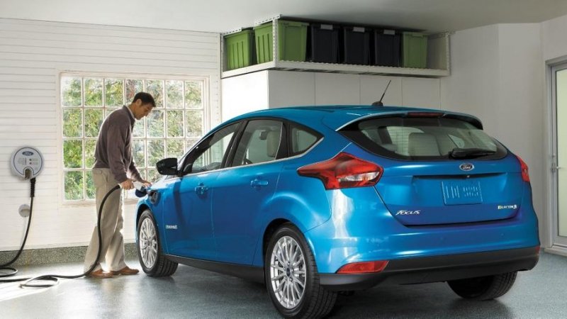 Ford может возродить электрический Focus