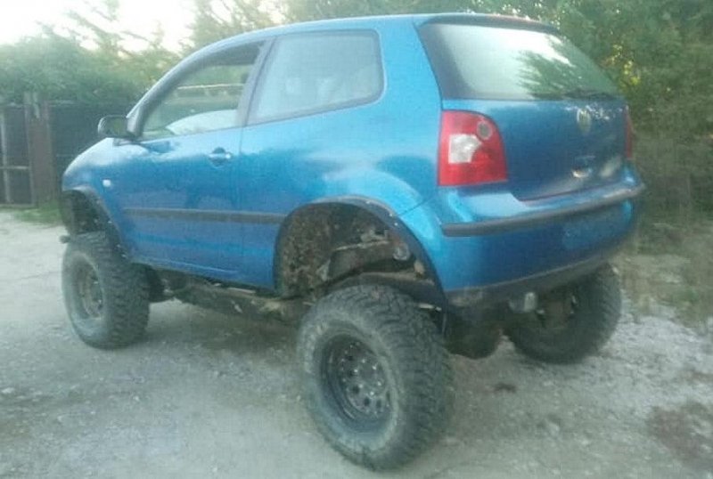 Гибрид VW Polo и Nissan Terrano продают по цене двух айфонов