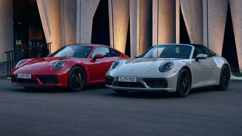 Глава Porsche подтвердил электрификацию модели 911