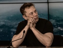 Илон Маск продал часть своих акций Tesla. Он не делал этого с 2016 года