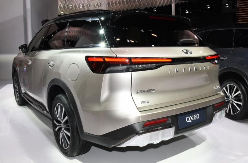 Infiniti удешевила новый семиместный кроссовер QX60
