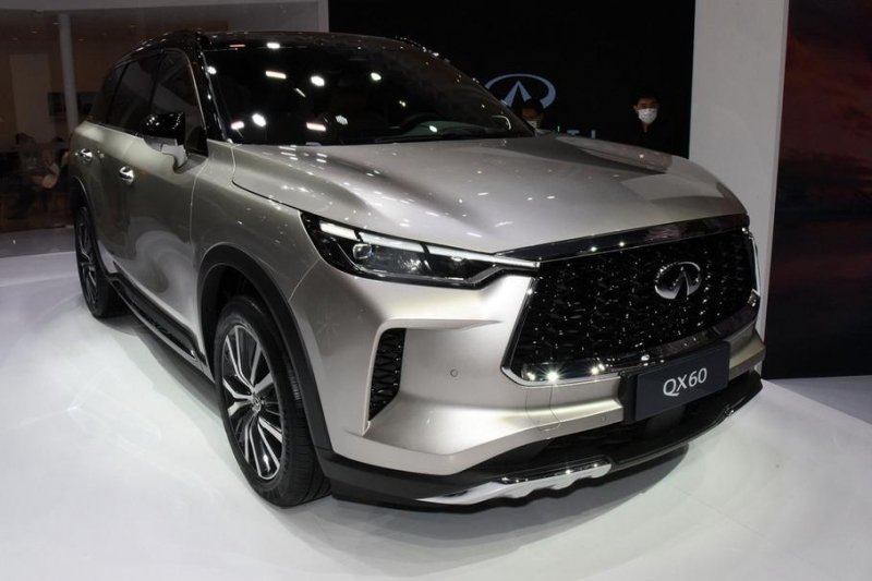 Infiniti удешевила новый семиместный кроссовер QX60