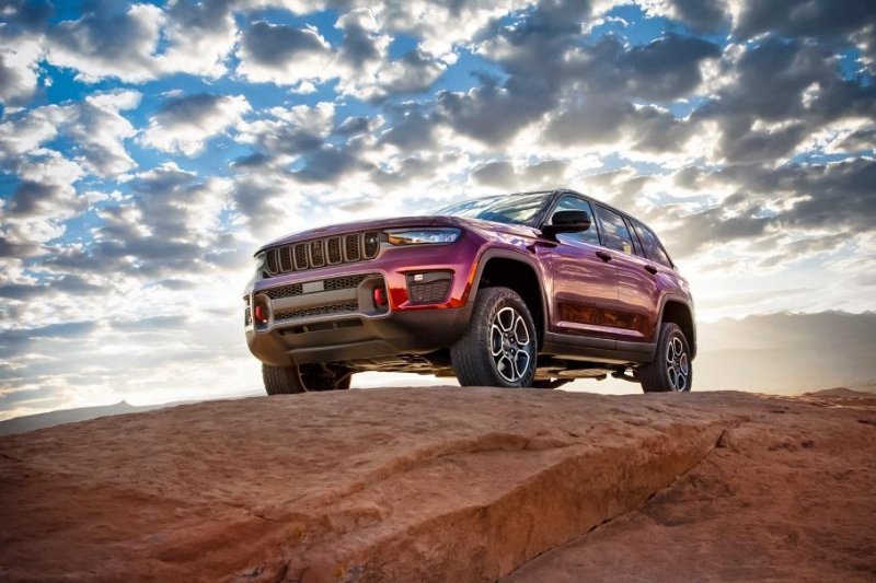Jeep рассказал, какие новинки привезет в Россию в 2022 году