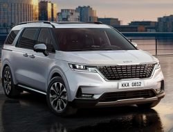 Kia обновила Carnival для России: известны цены