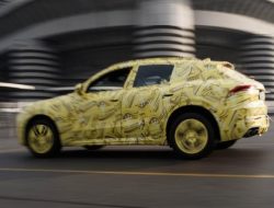 Конкурент Porsche Macan от Maserati: двигатели и особенности оснащения