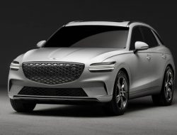 Кроссовер Genesis GV70 перешел на электричество