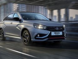 Lada Vesta лидирует на российском рынке третий месяц подряд