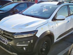Новая коробка передач и старый мотор: «АвтоВАЗ» начал испытания Renault Sandero Stepway