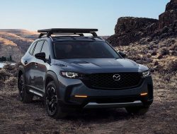 Новейший кроссовер Mazda CX-50 представлен официально