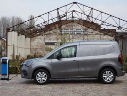 Новый электрокар Renault Kangoo отличился солидным запасом хода