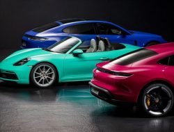 Porsche предлагает покрасить автомобиль в любой оттенок, будь то цвет лака для ногтей или сумочки