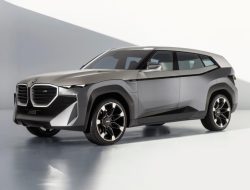 Представлен предвестник самого мощного кроссовера BMW. Это 750-сильный гибрид