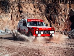 Раллийную Lada Niva для «Дакара» показали на видео