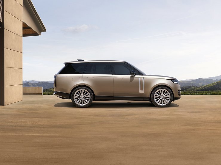 Российские дилеры продают новый Range Rover по космическим ценам