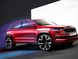 Skoda показала дизайнерские зарисовки обновленного Karoq с новой оптикой
