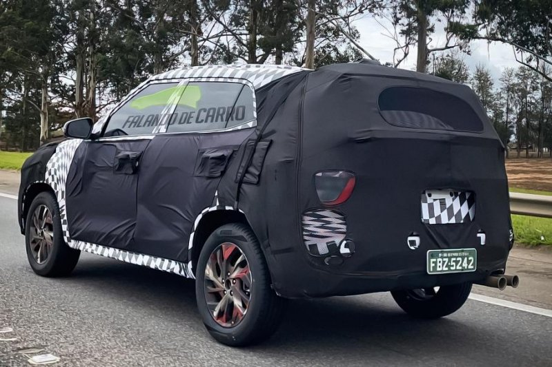«Спортивную» Hyundai Creta сфотографировали во время испытаний