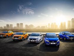 Стало известно, когда АвтоВАЗ запретит продавать Lada без «допов»