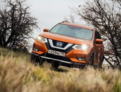 Стало известно, сколько стоят Nissan Qashqai и X-Trail по подписке в России