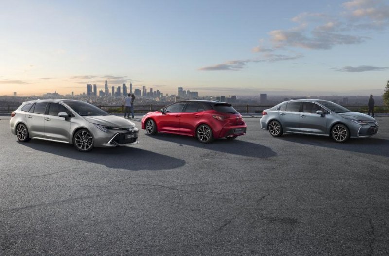 Toyota Corolla получила новую мультимедиа и спецверсию для велосипедистов