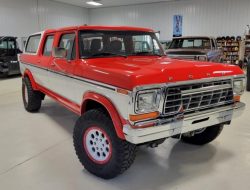 В США продают Ford F-150 Raptor, «состаренный» на 30 лет